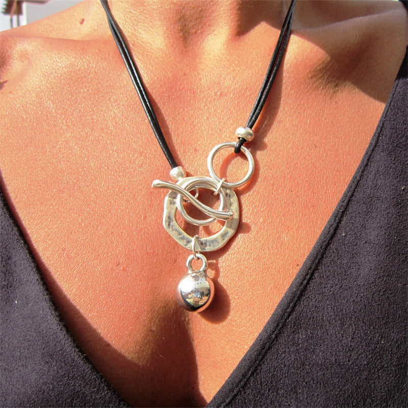 Bohemian Ring Leather Necklace